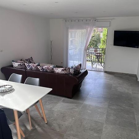 Апартаменты Chez Sana Сен-Дизье Экстерьер фото