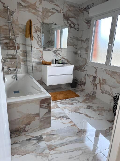 Апартаменты Chez Sana Сен-Дизье Экстерьер фото